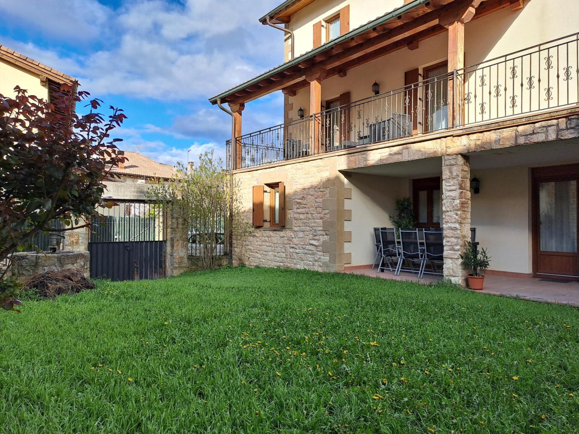 Casa Rural Torreblanca Urroz ภายนอก รูปภาพ