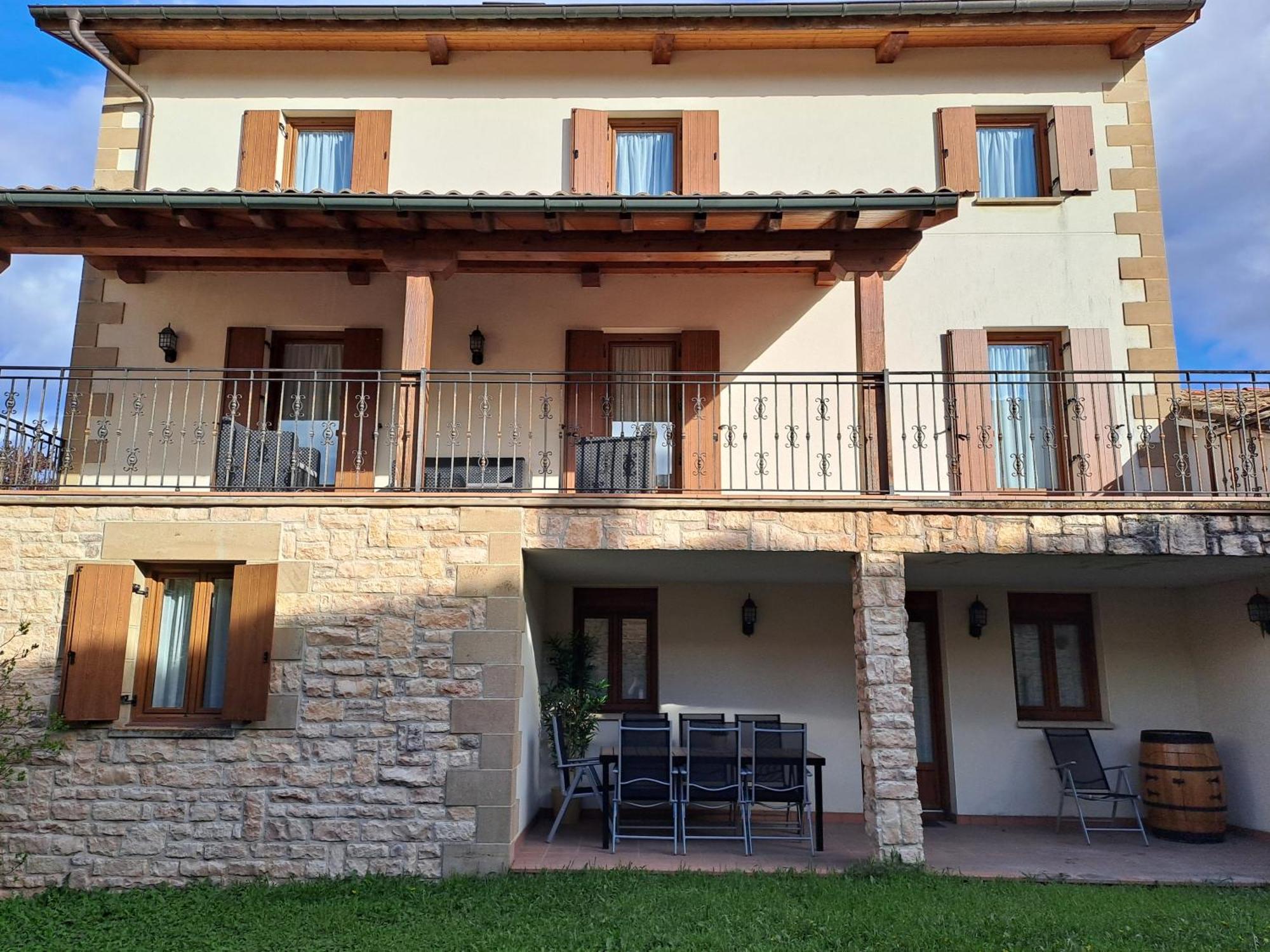 Casa Rural Torreblanca Urroz ภายนอก รูปภาพ
