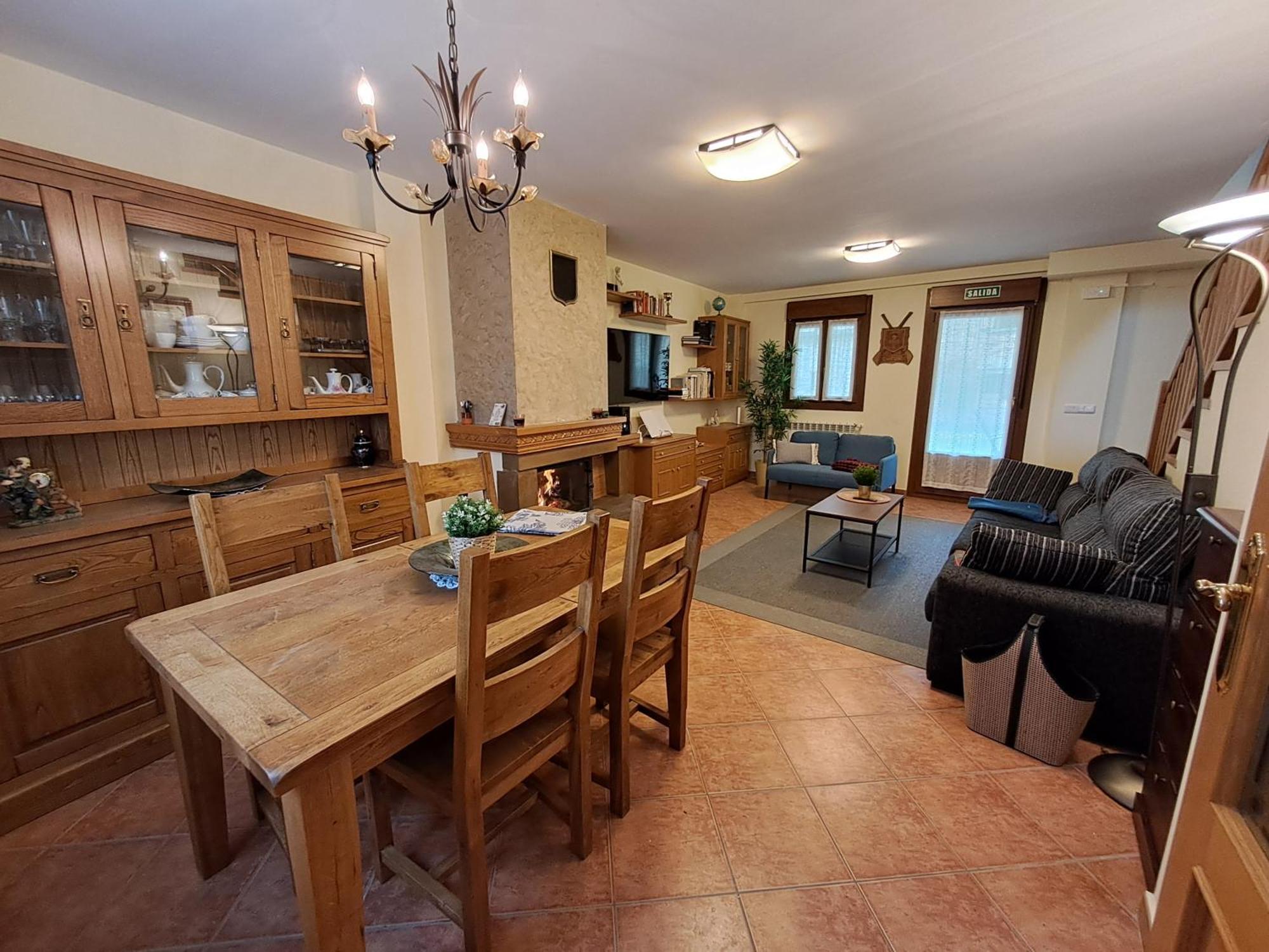 Casa Rural Torreblanca Urroz ภายนอก รูปภาพ