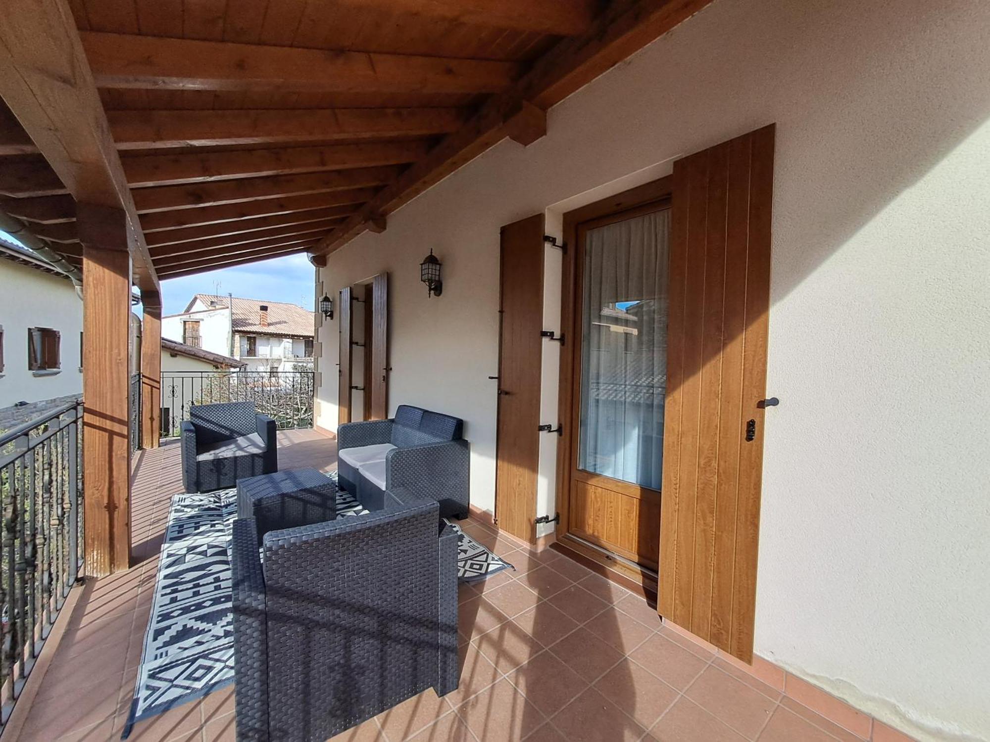 Casa Rural Torreblanca Urroz ภายนอก รูปภาพ